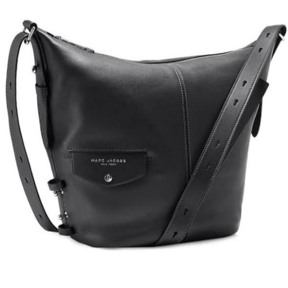 marc jacobs sling bag black